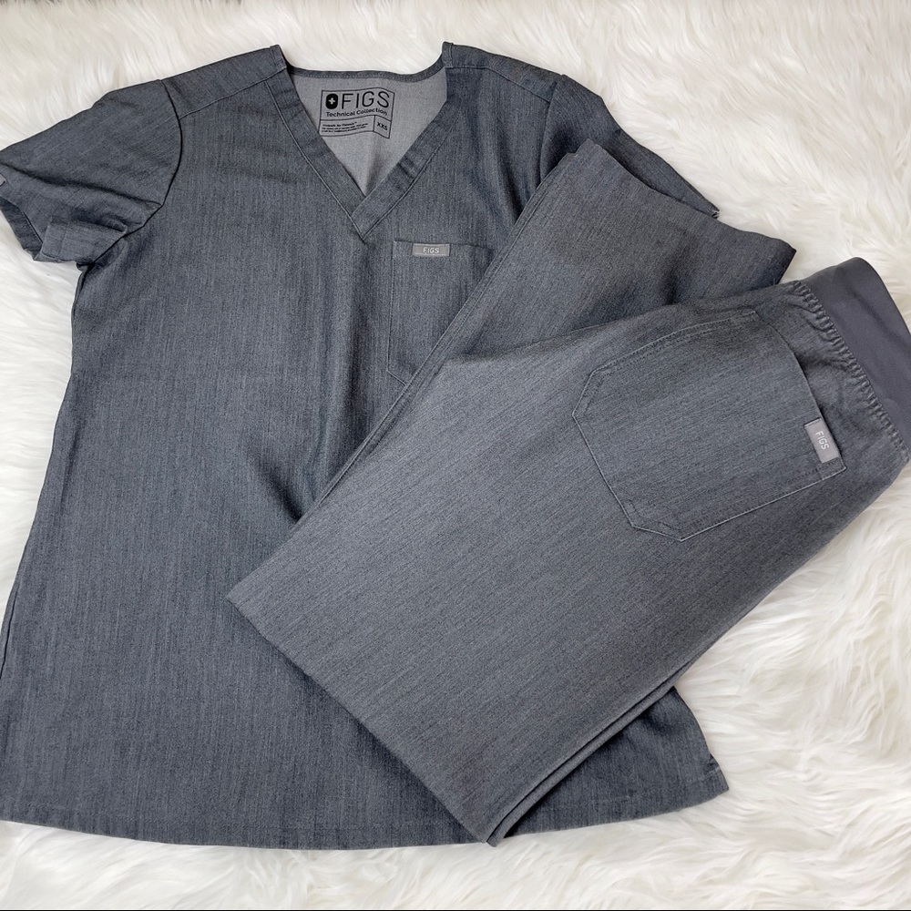 FIGS Scrub Set Petite